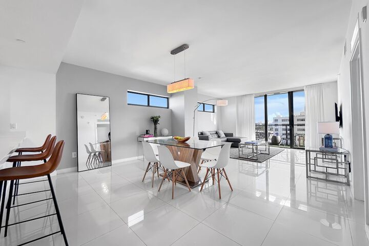 Bay Breeze Premium Apartments by Eskape Collection