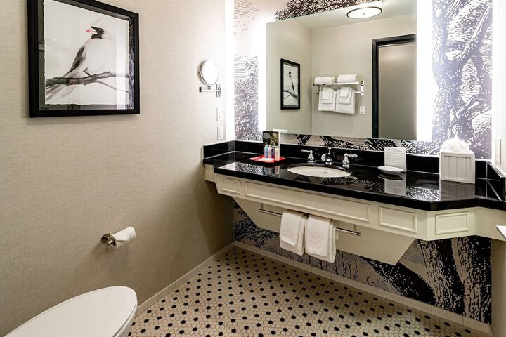 Williamsburg Lodge Autograph Collection