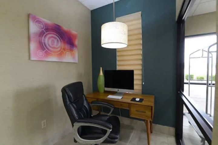 Business Center 66 of 66