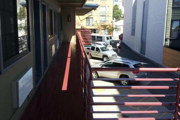 Property Grounds 25 of 29
