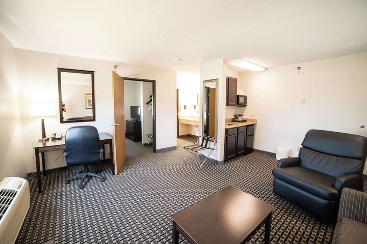 Room 51 of 74