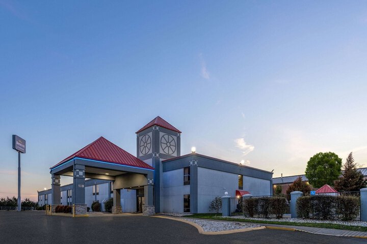 Baymont by Wyndham La Vergne / Nashville I-24 East