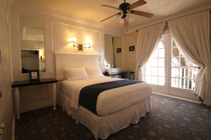 The Riverview Hotel