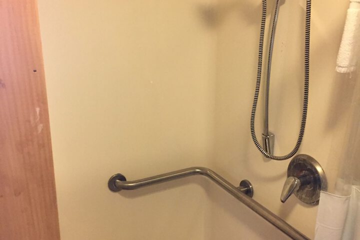 Room 18 of 46