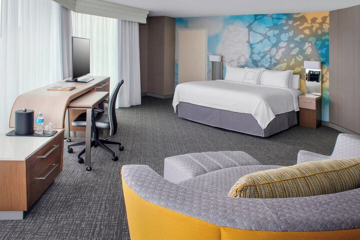 Room 20 of 39