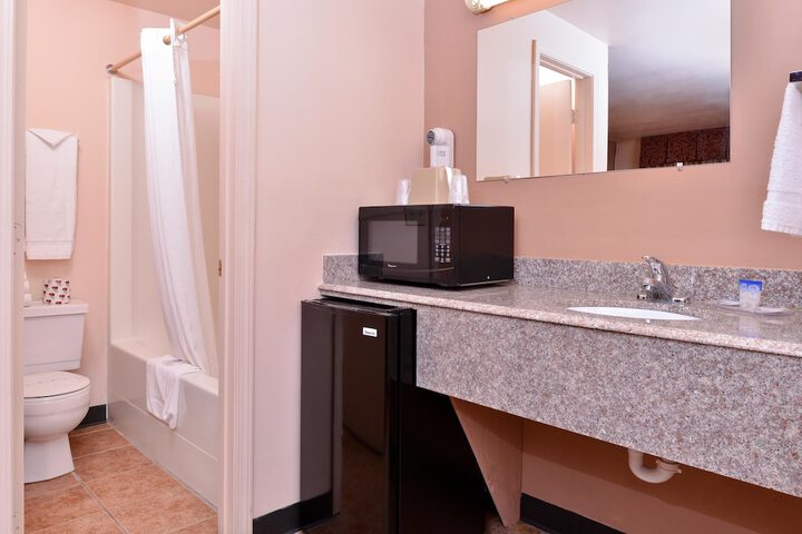 Room 14 of 25