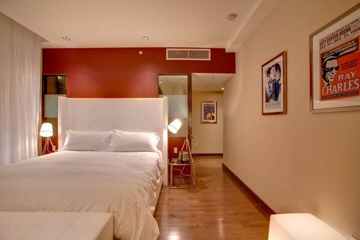 Room 19 of 33
