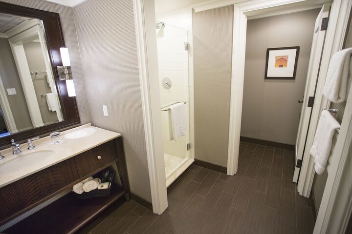 Room 37 of 90