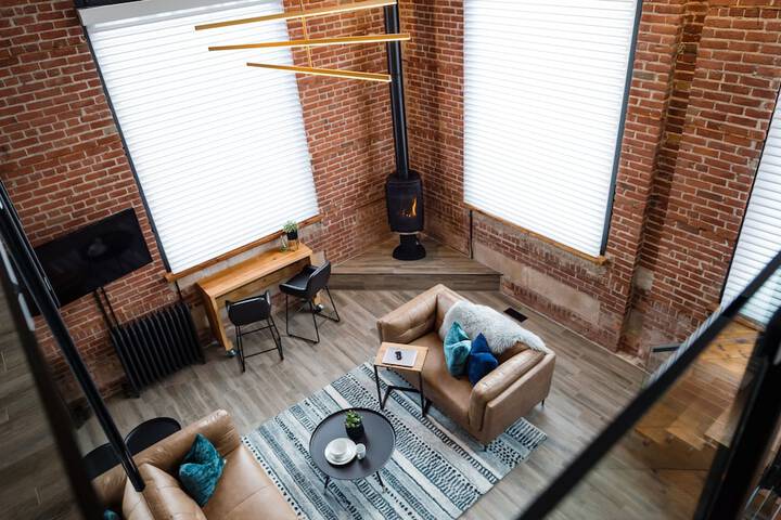 48 King West Boutique Hotel