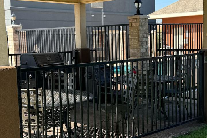 Property Grounds 36 of 36