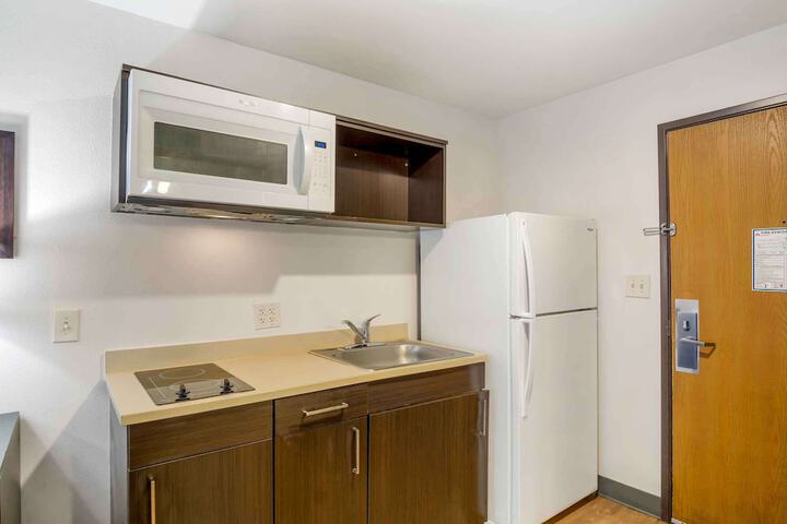 Room 8 of 20