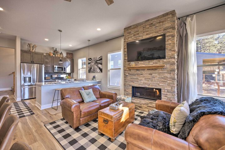 Woodland Park Escape: Licensed Hot Tub, Mtn Views