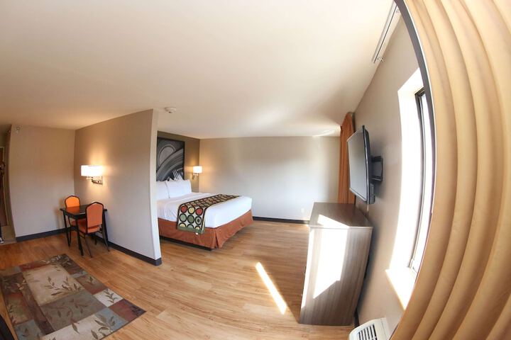 Room 15 of 27