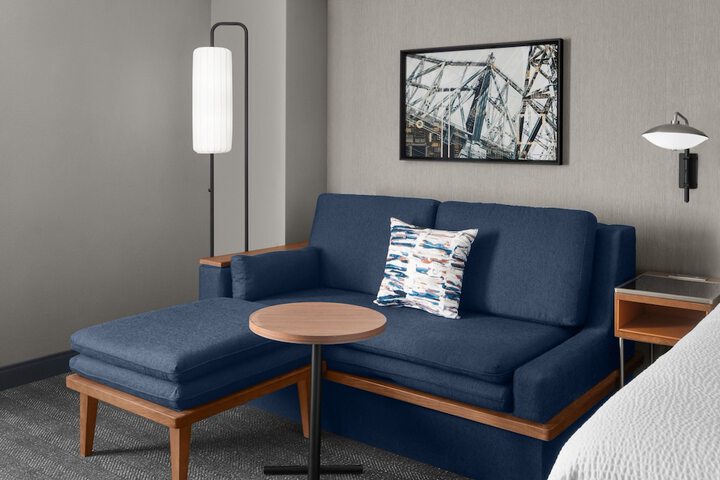 Room 25 of 42