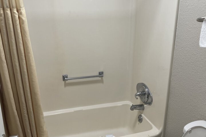 Room 13 of 26