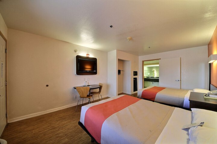 Motel 6 Edinburg TX