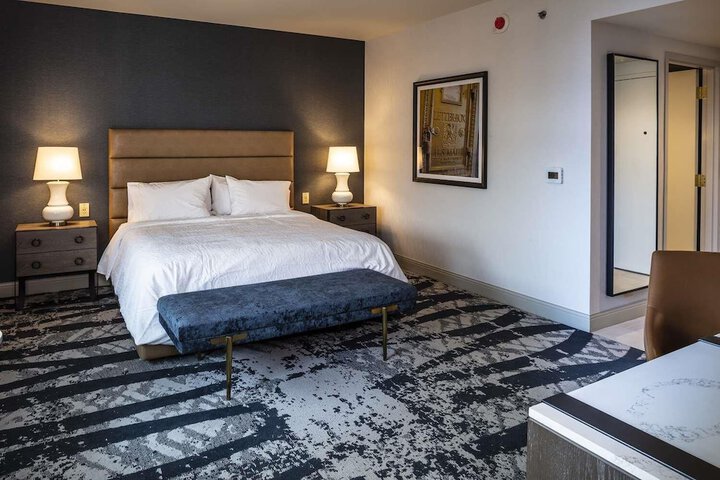The Yorktowne Hotel Tapestry Collection by Hilton