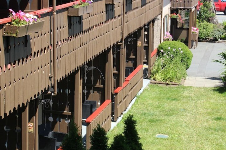 Hotel 5 of 145