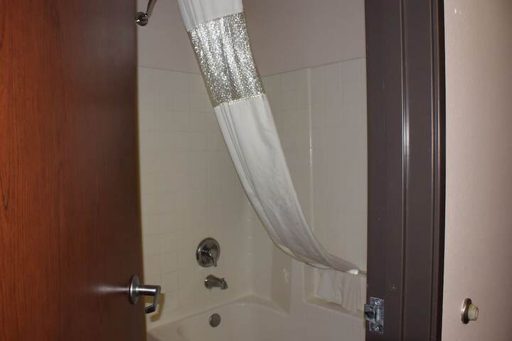 Travelodge Suites by Wyndham Newberg