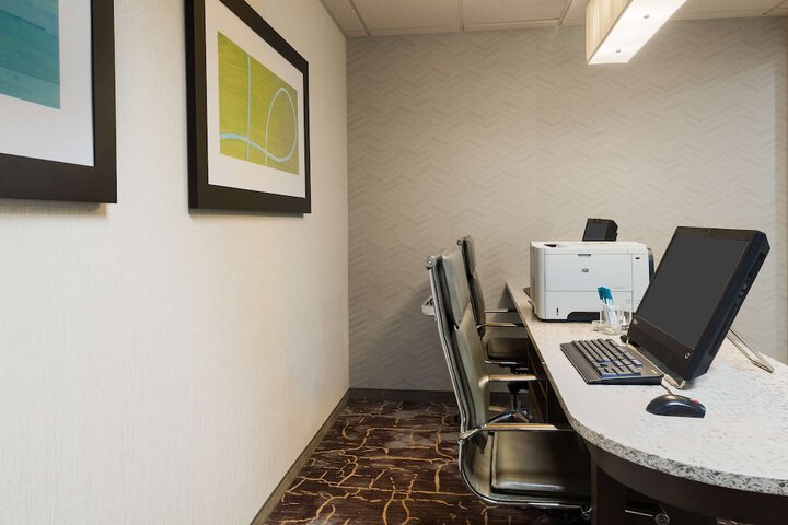 Business Center 23 of 24