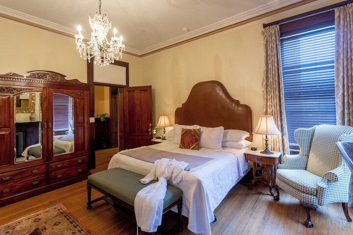 Room 41 of 141