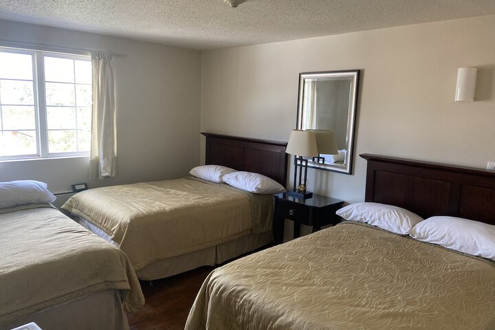 Room 11 of 17