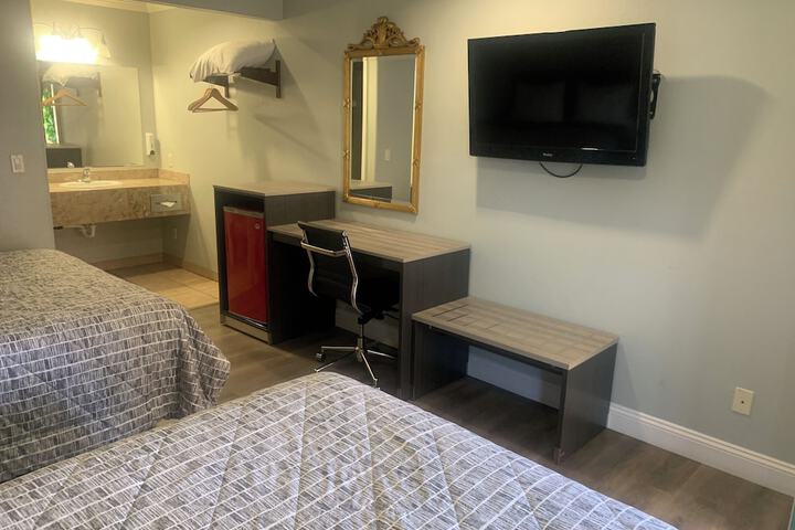Room 19 of 25