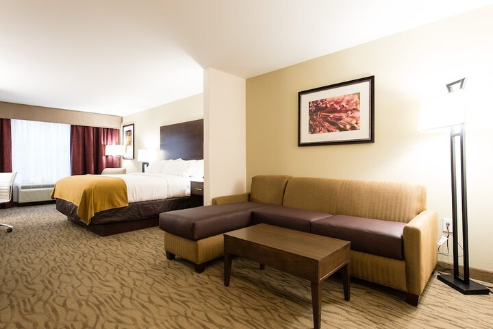 Room 25 of 59