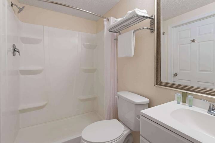 Room 27 of 50