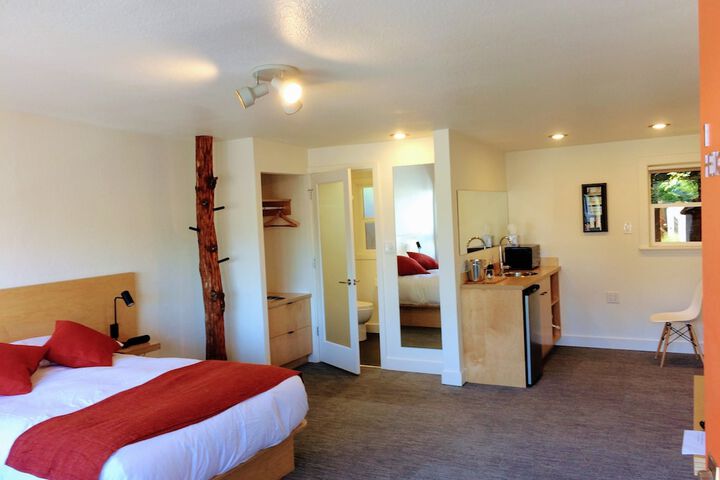 Room 21 of 68