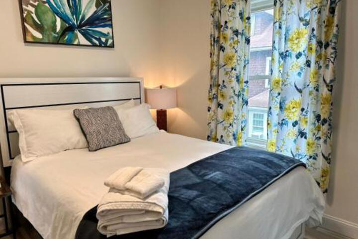 Private Luxury Framingham Condo Near Boston