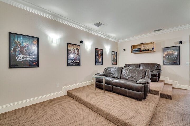 Groveland Home w / Pool: Luxurious Lakefront Oasis!
