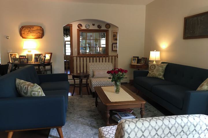 Williston Village Inn
