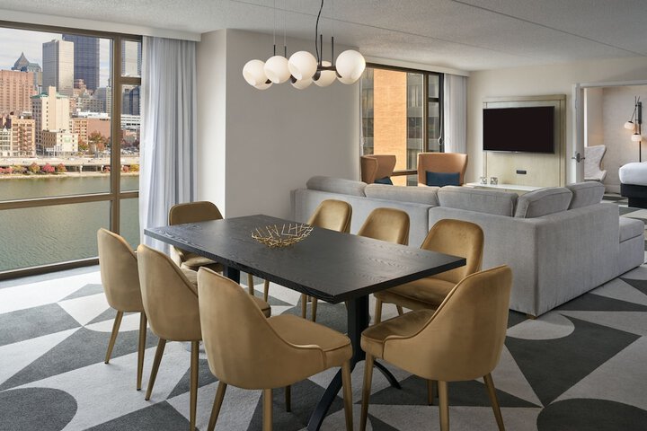 Room 21 of 64