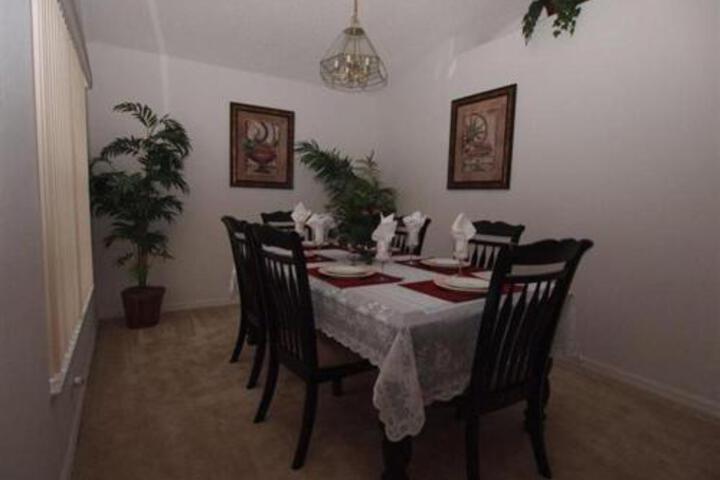 Lirasan Villa near Disney Area