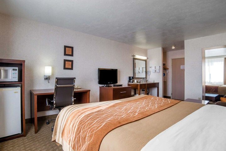 Room 11 of 26
