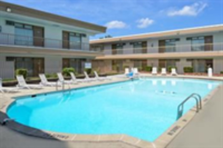 AMERICAS BEST VALUE INN & SUITES