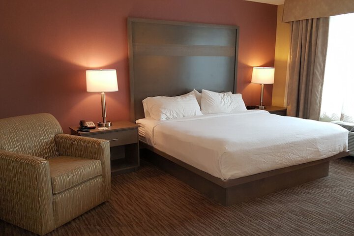 Room 21 of 28