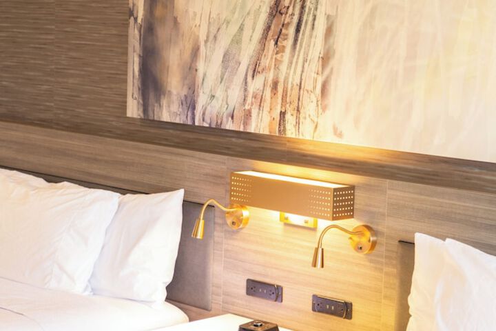 Room 32 of 58
