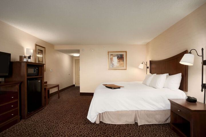 Room 18 of 29