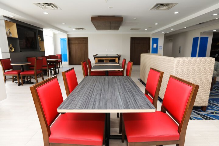 Holiday Inn Express : Hillsboro I-35 by IHG