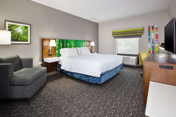 Room 30 of 64