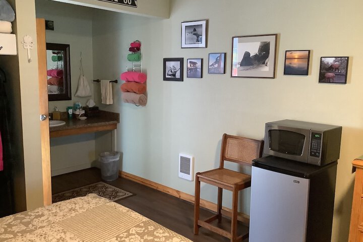 Room 145 of 200