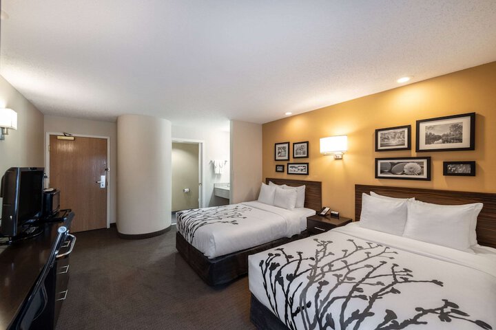 Room 35 of 39
