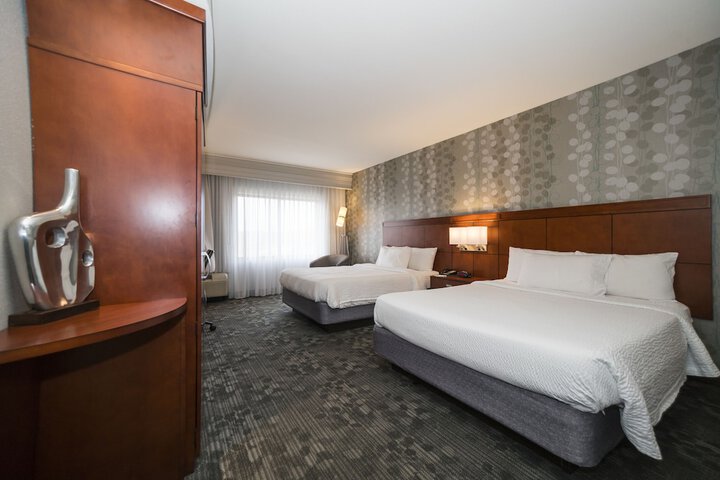 Room 17 of 29