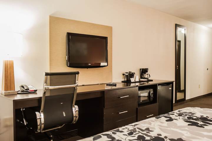 Room 13 of 29