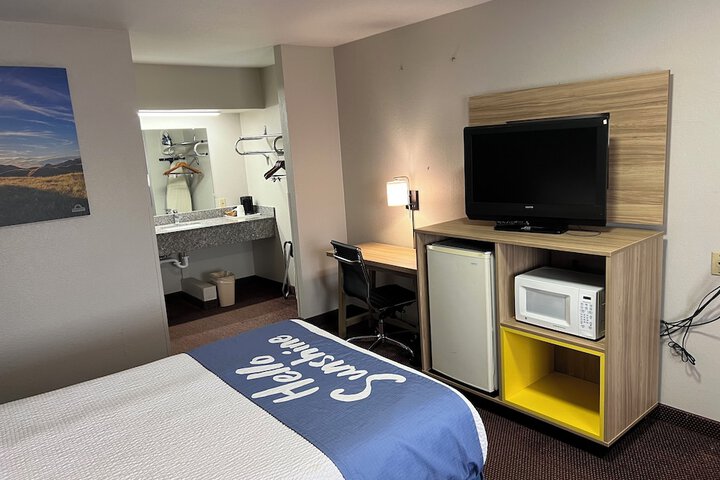 Room 14 of 22