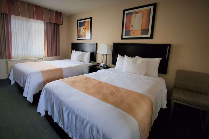 Room 40 of 76