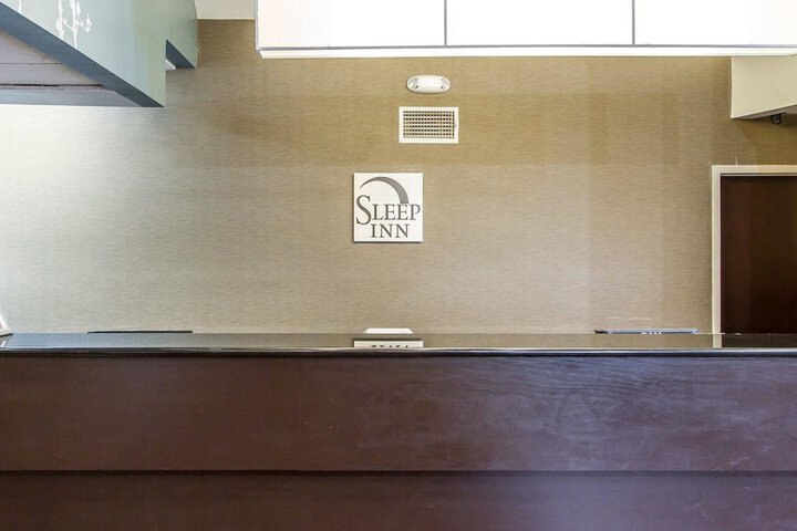 Hotel Interior 10 of 38