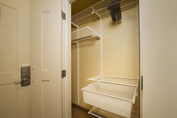 Room 11 of 36